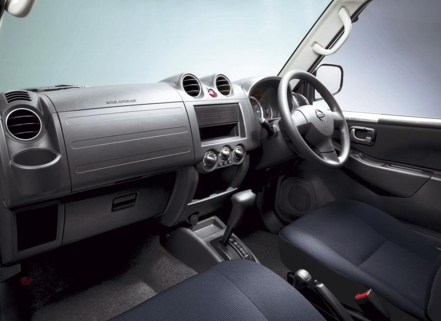  Nissan KIX 2008 года  (фото 3 из 17)